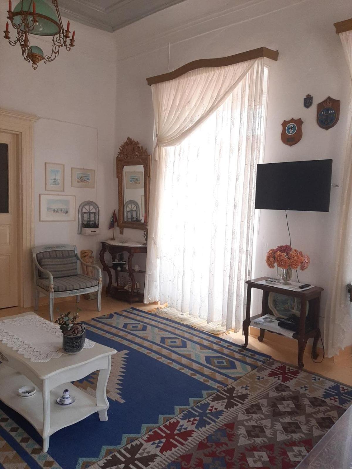 Mansion Alexandri Apartment ไฮดรา ภายนอก รูปภาพ